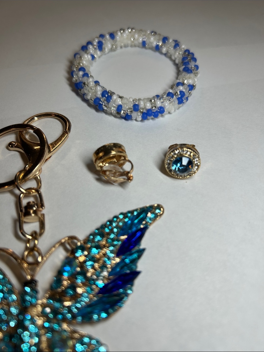 4 Piece Set Blue Crystal Butterfly Keychain with Accessories - Picture 7 of 12